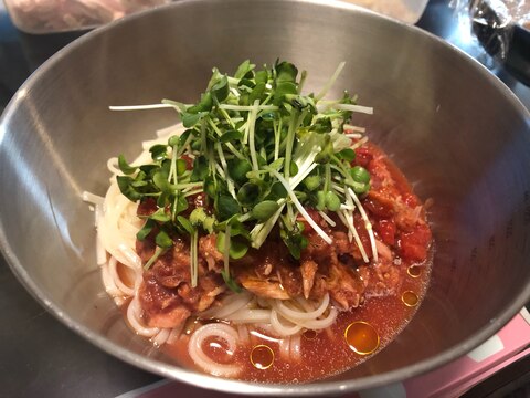 トマトとツナの冷製そうめん